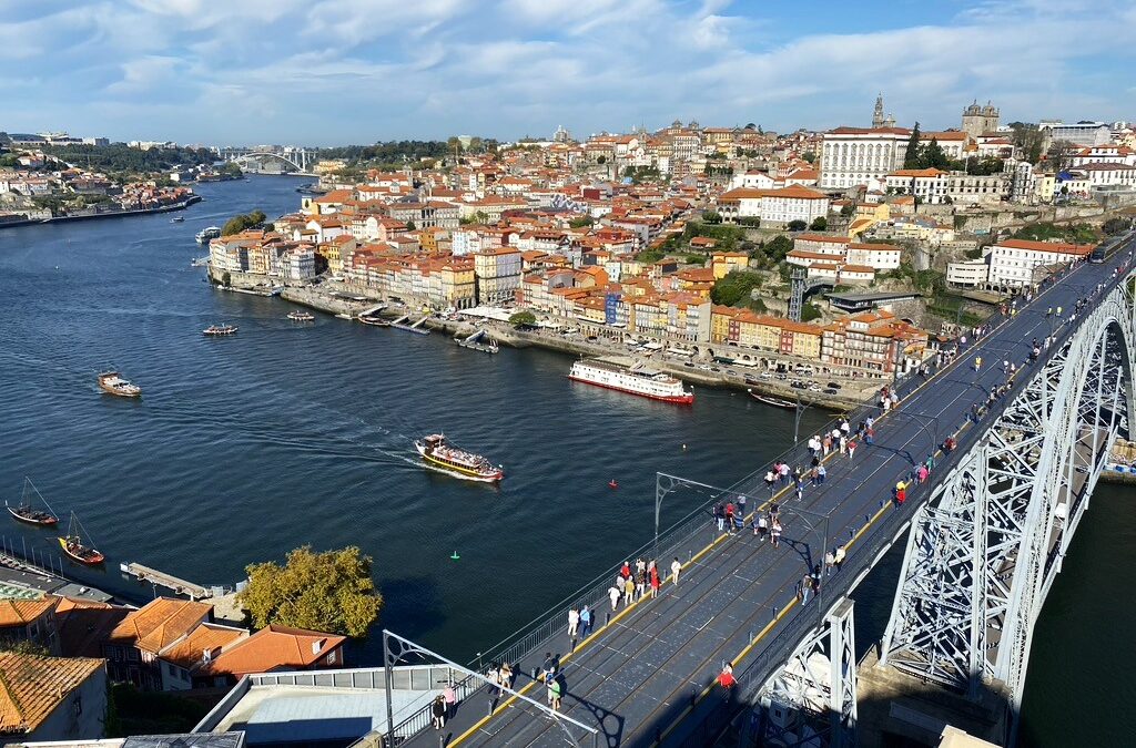 A Kosher River Cruise Begins in Porto