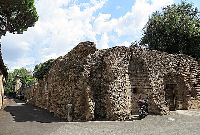 A Look at the Jewish Catacombs of Ancient Rome